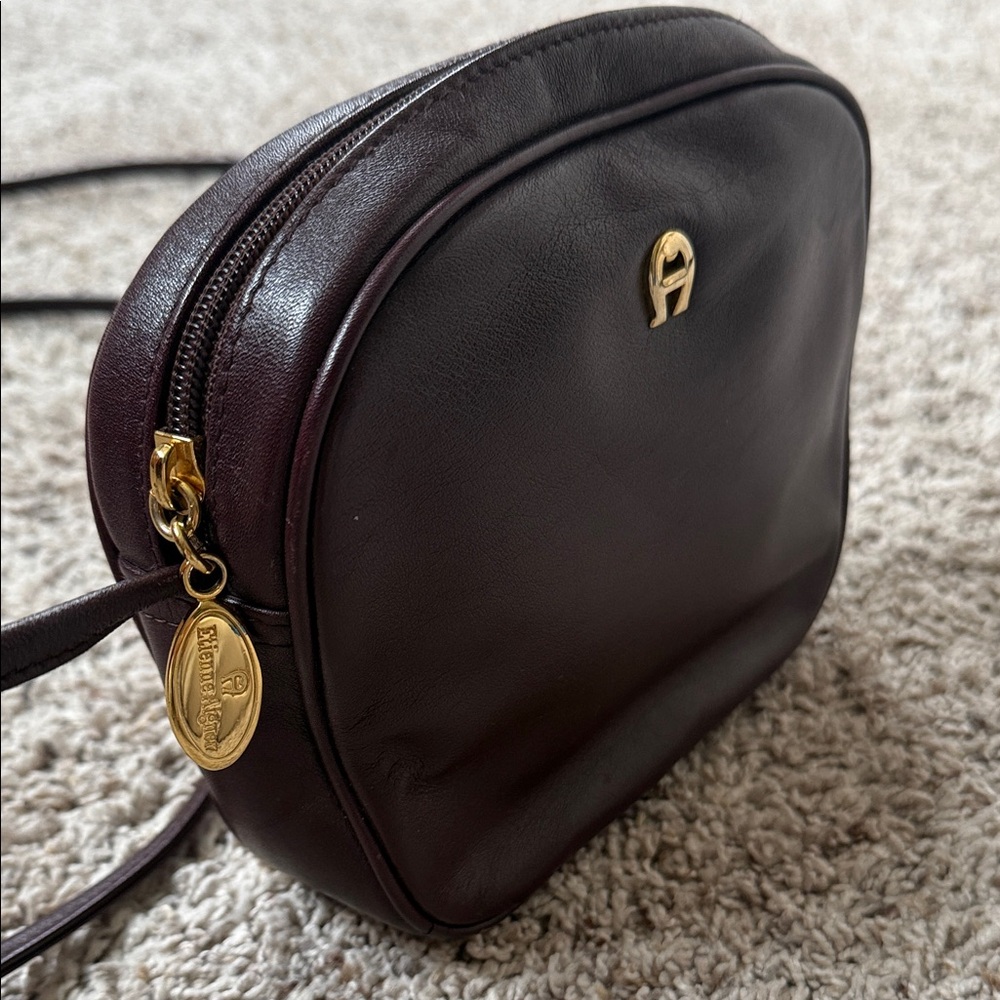 Vintage 90’s Etienne Aigner Leather Crossbody Mini Camera Bag - Picture 4 of 9